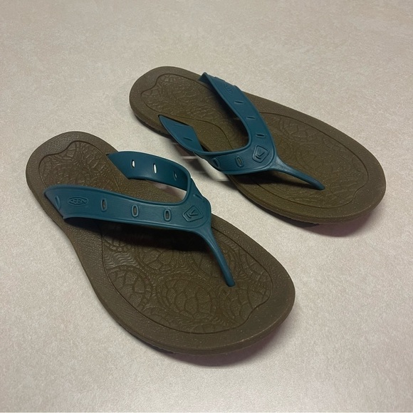 Keen Flip Flops Thongs Slip On Sandals Teal Blue Rubberized Soles Womens Size 8 - Picture 2 of 8